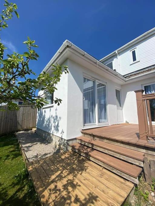 Dingley Dell - Superb Location For Truro In Private Accommodation Perranwell Bagian luar foto