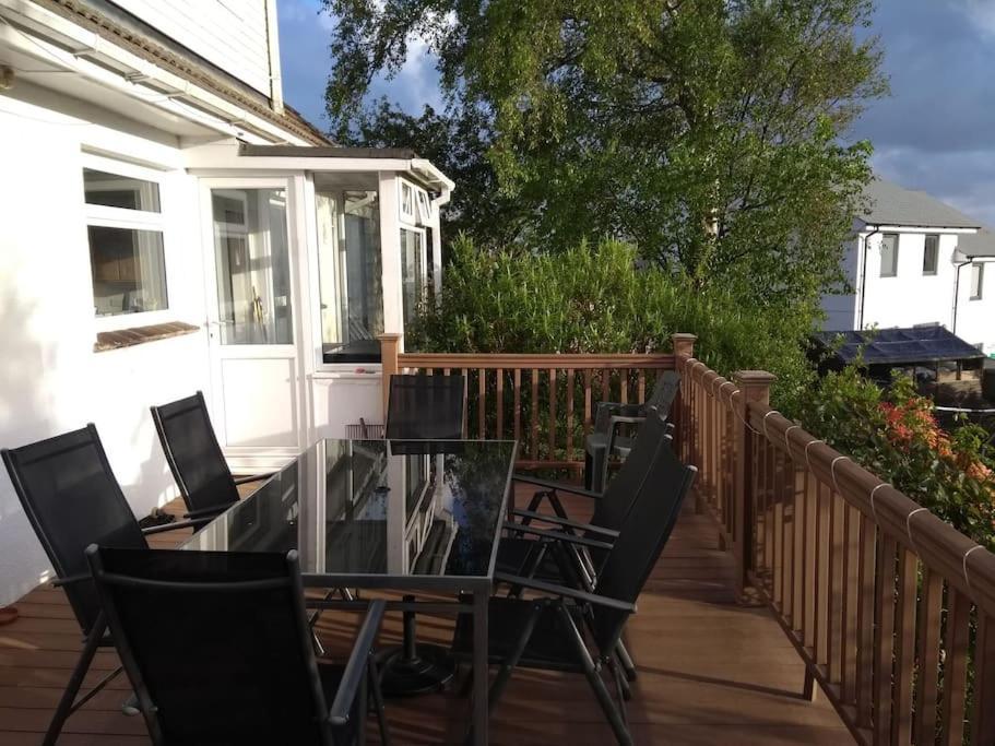 Dingley Dell - Superb Location For Truro In Private Accommodation Perranwell Bagian luar foto